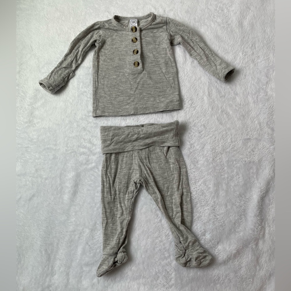 Lou Lou & Co. Newborn-3mo tops and bottoms heather gray